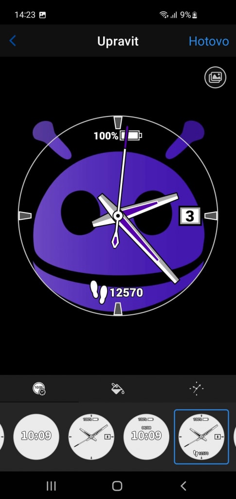 Zegarek obsługuje tworzenie niestandardowych tarcz zegarka
