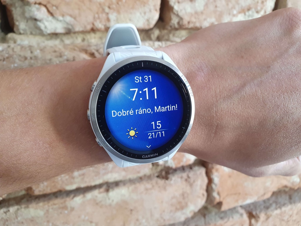 Wygląd porannej wiadomości różni się w zależności od technologii wyświetlania i dostosowania systemu