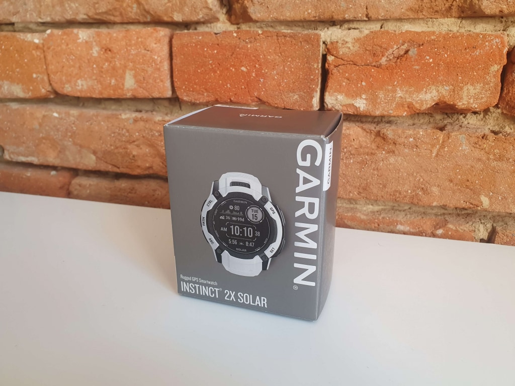 Producent jest również wierny małemu, szaremu pudełku dla tego modelu