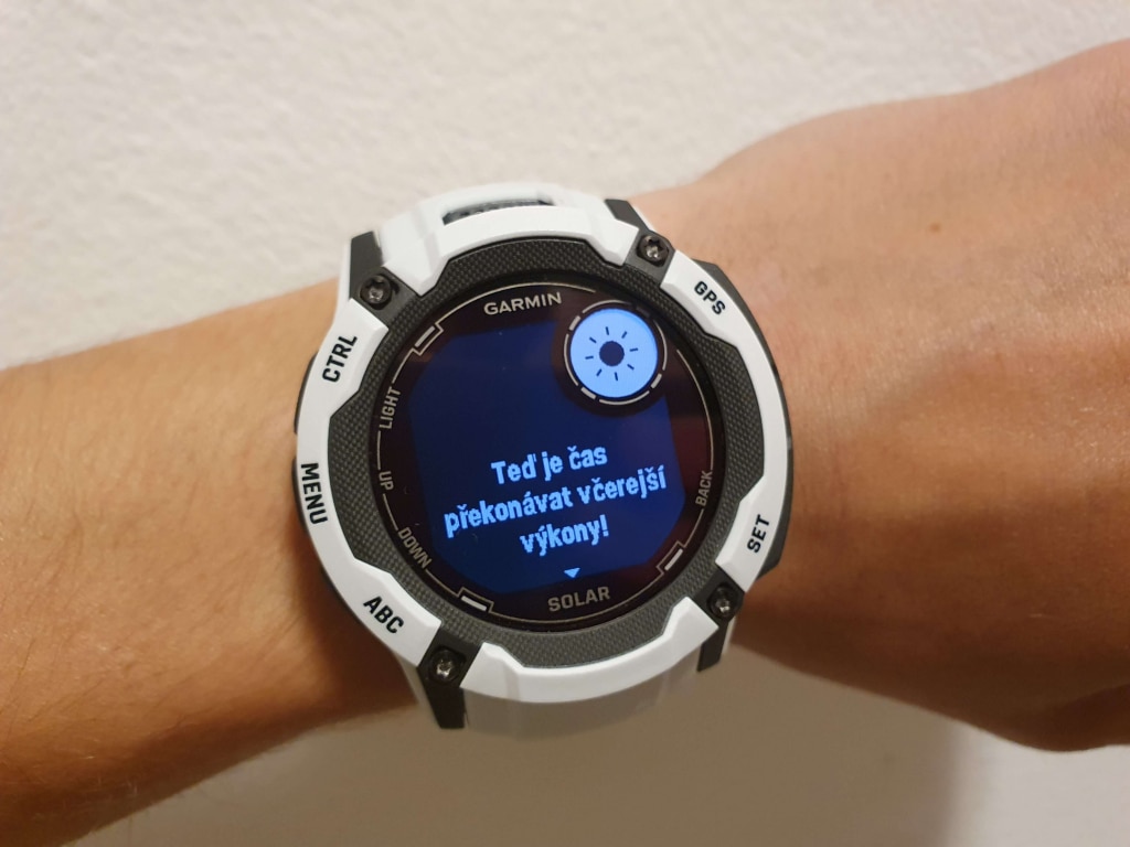 Komunikat motywacyjny na końcu porannej wiadomości