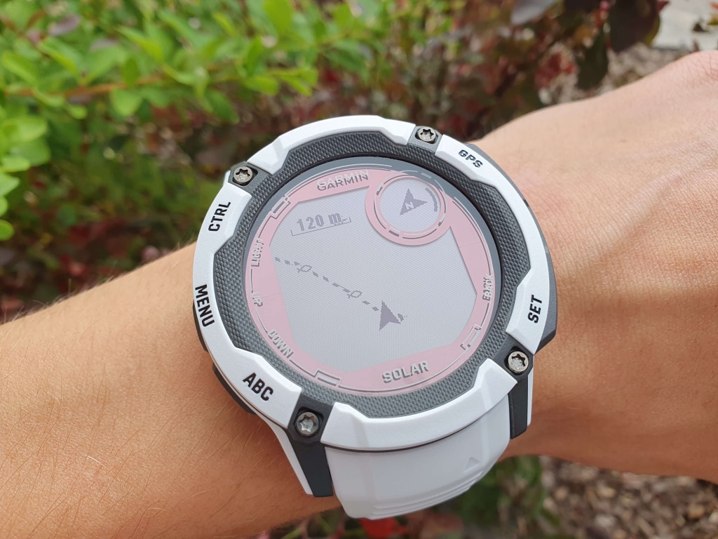 Możesz powrócić do zapisanych lokalizacji w dowolnym momencie, nawet gdy nie jesteś aktywny