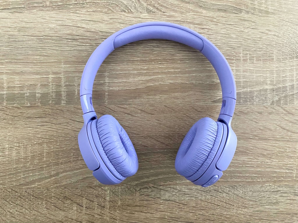 Słuchawki są lekkie