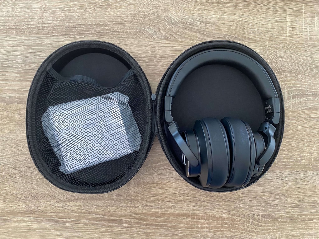 Przechowywanie słuchawek w etui