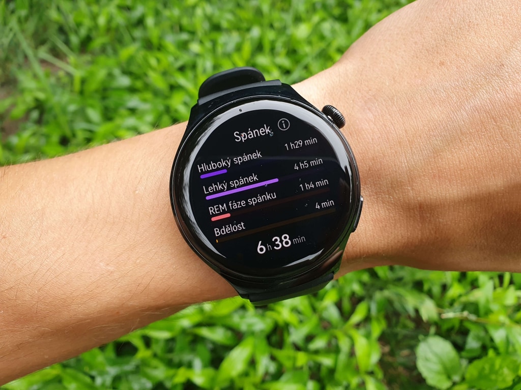 Analiza faz snu jest jednym ze standardów dla zegarków z wyższej półki