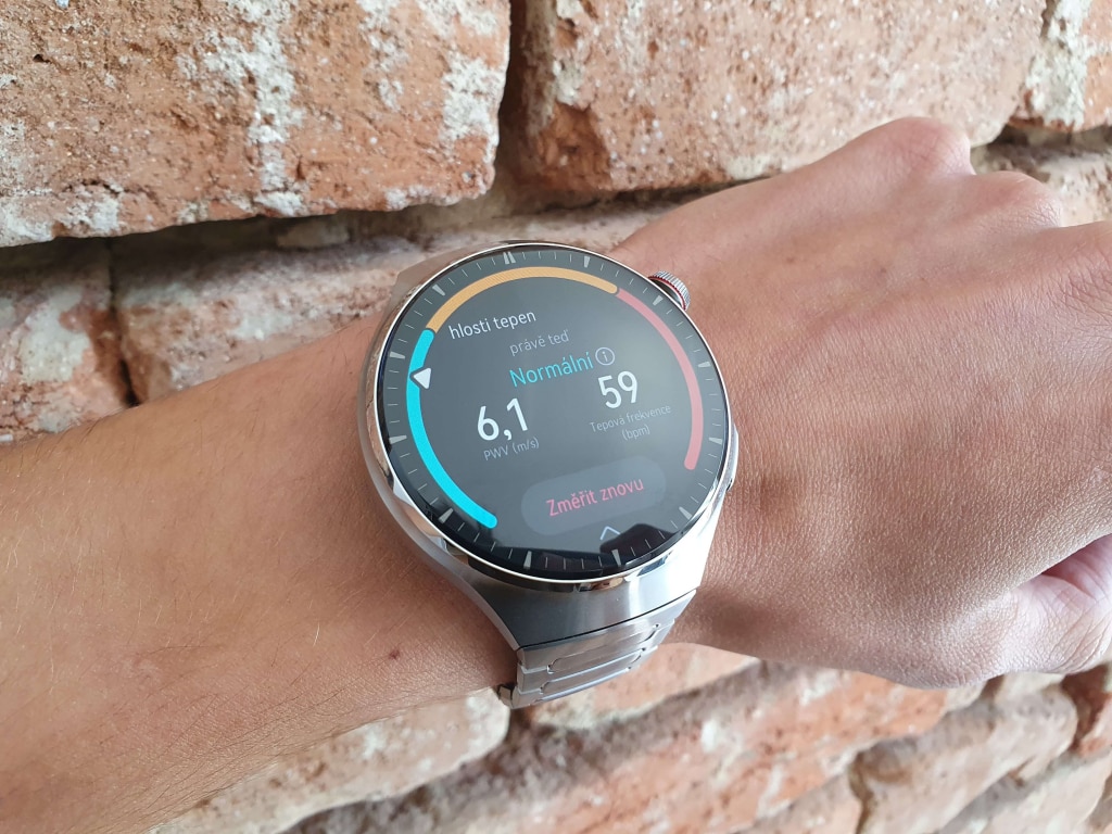 Analiza jest łatwa do zrozumienia i zawiera opis wartości