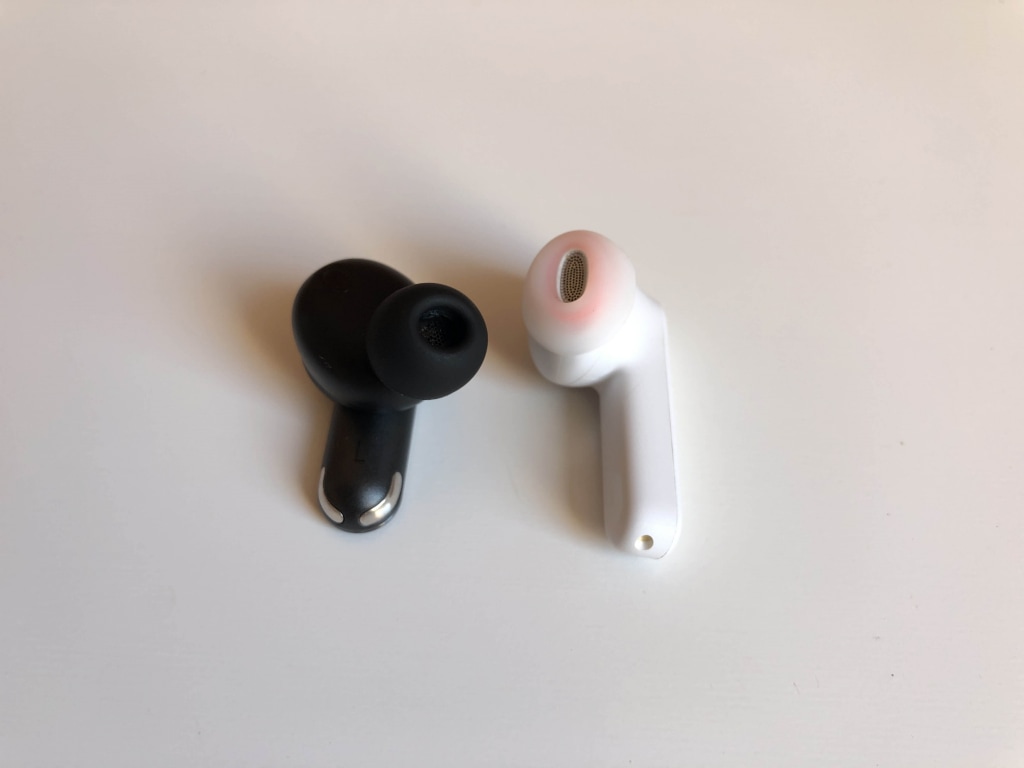 Na izolację słuchawek duży wpływ ma kształt wkładek dousznych