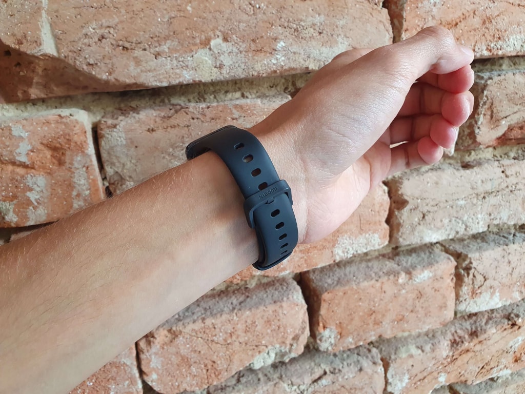 Pasek pięknie dopasowuje się do nadgarstka