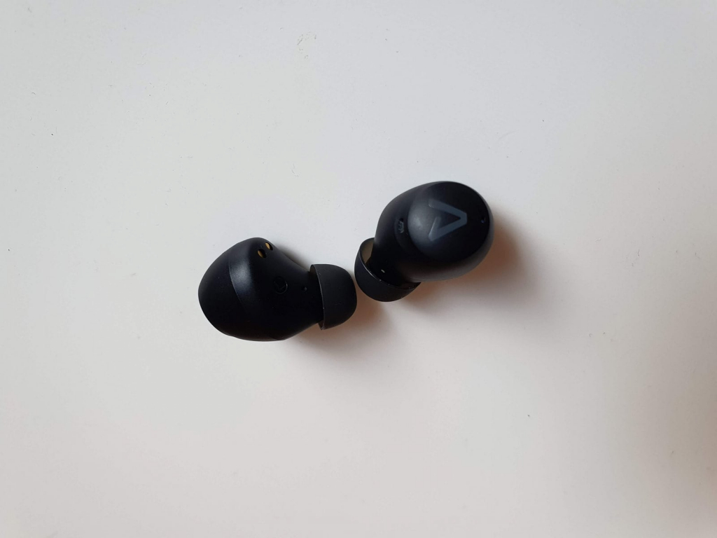 Powierzchnie dotykowe minimalnie zbierają odciski palców