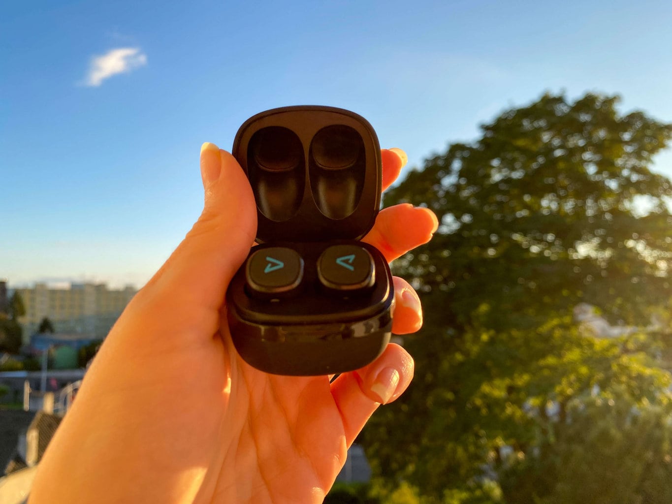 Recenzja: słuchawki bezprzewodowe LAMAX Dots2 Play