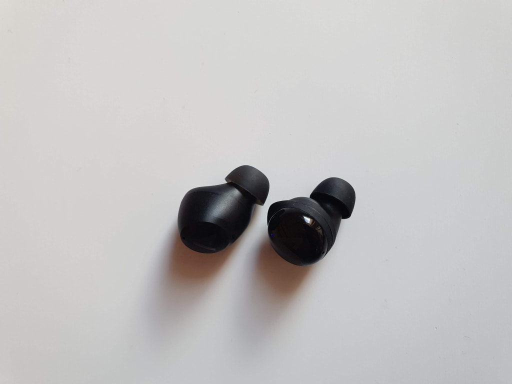 Słuchawki Dots3 ANC są większe i mają matowe wykończenie