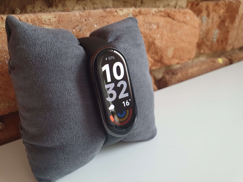 Wyświetlacz oferuje żywe kolory dzięki wysokiemu kontrastowi