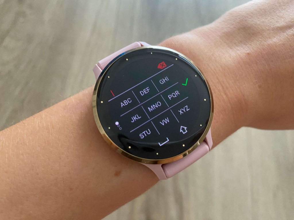 Wiadomość można wpisać na klawiaturze