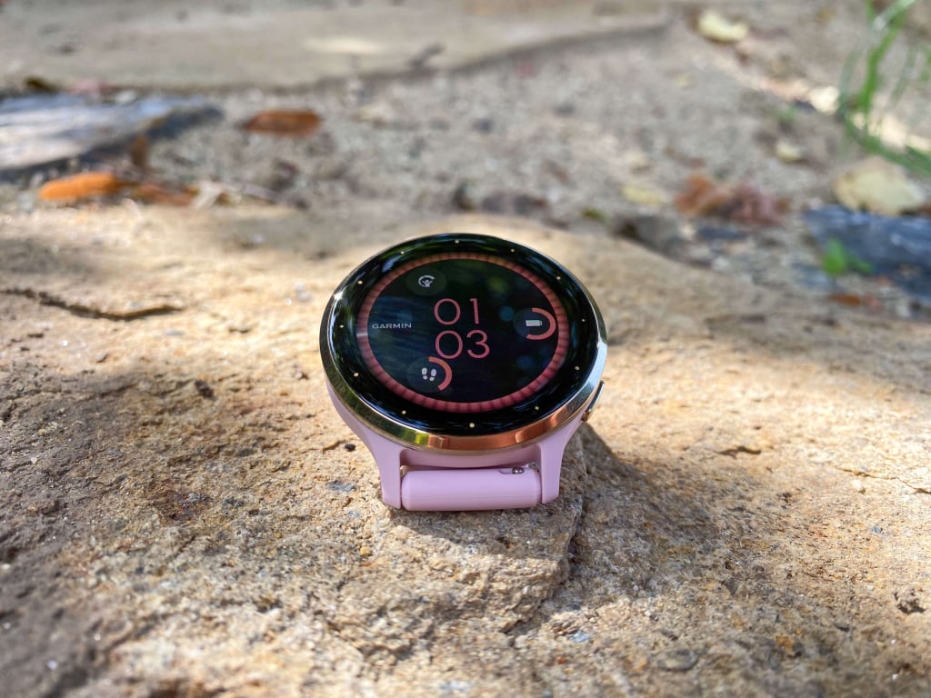 Zegarek wygląda bardzo elegancko