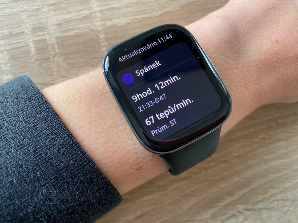 Możesz wyświetlić informacje na zegarku po przebudzeniu