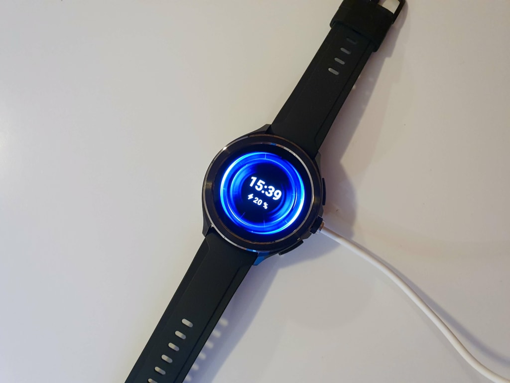 Ładowanie Xiaomi Watch 2 Pro jest zaskakująco szybkie
