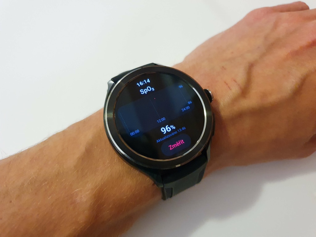 Pomiar saturacji jest wrażliwy na ruchy nadgarstka