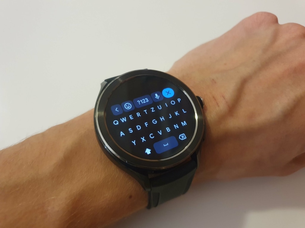 Klawiatura GBoard jest prawie identyczna na zegarku