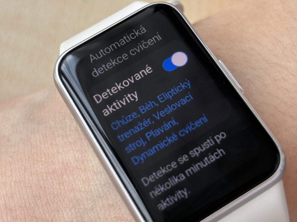 Opaska może również samodzielnie wykrywać dyscypliny sportowe