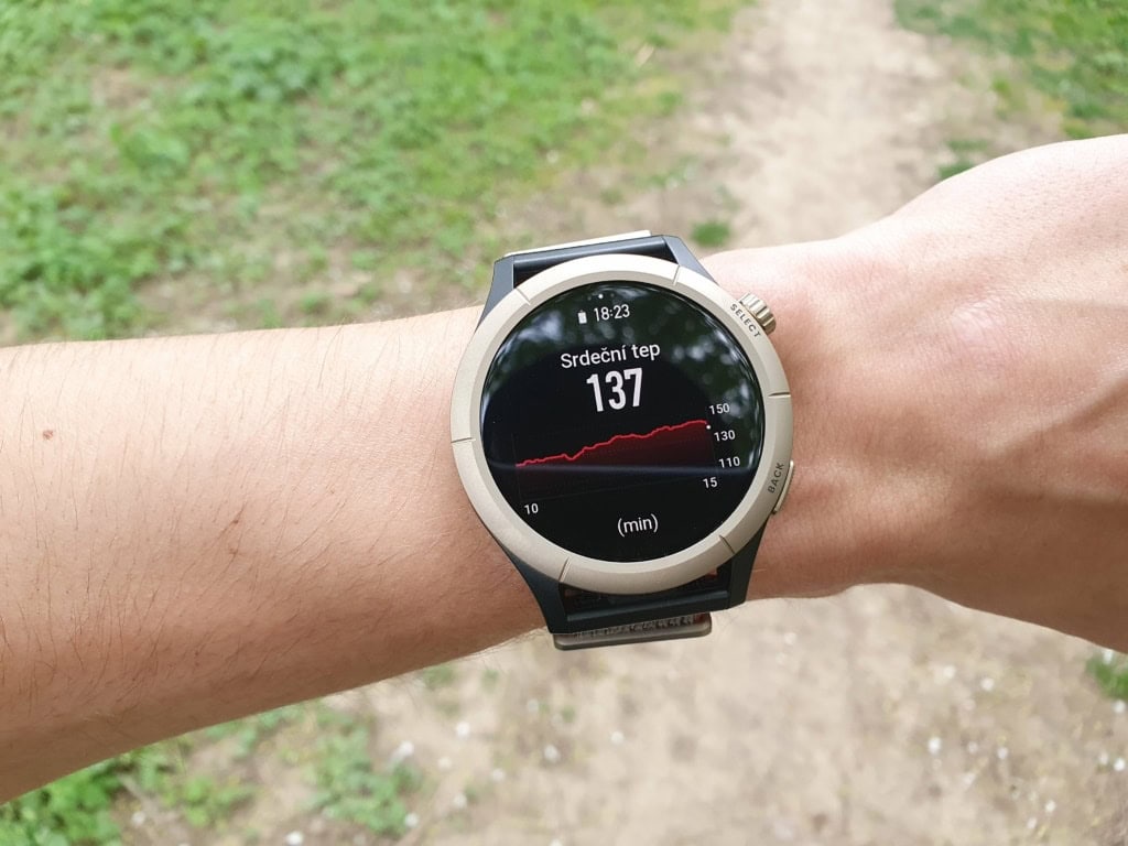 Dokładność pomiaru w dużym stopniu zależy od szczelności zegarka