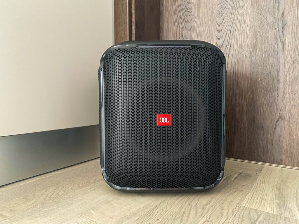 Nadal ma stosunkowo kompaktowy rozmiar