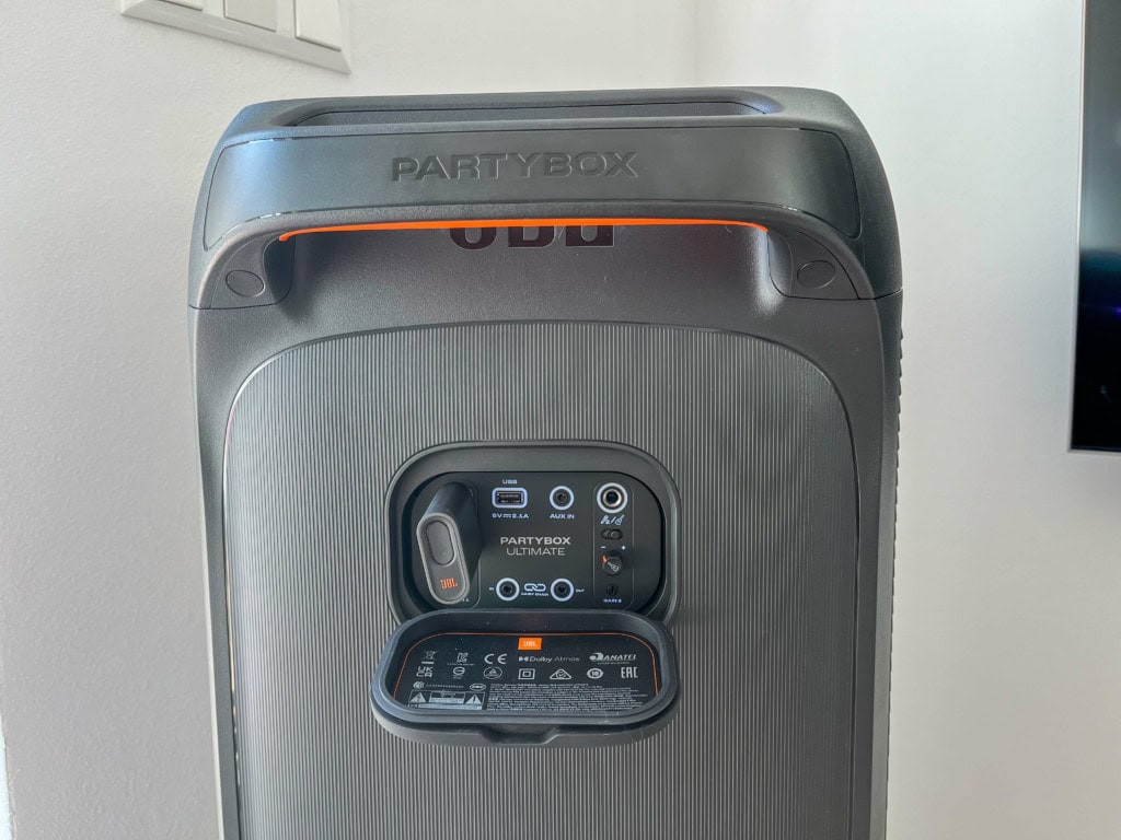 Podłączanie odbiornika mikrofonu bezprzewodowego