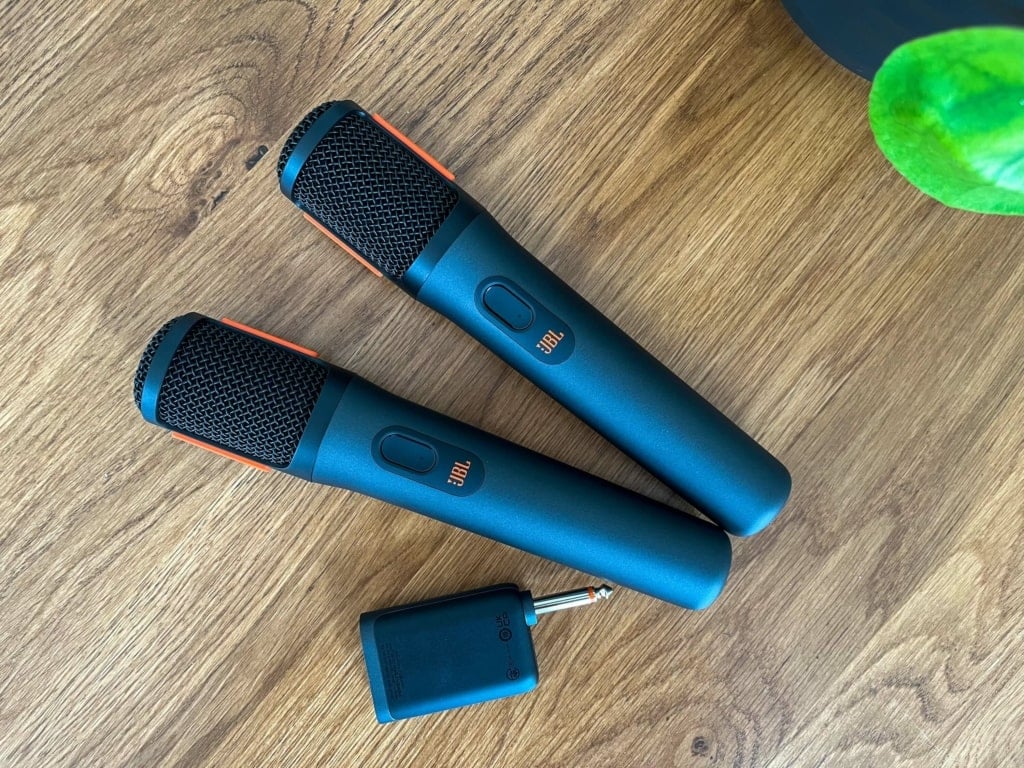 W zestawie znajduje się bezprzewodowy przetwornik