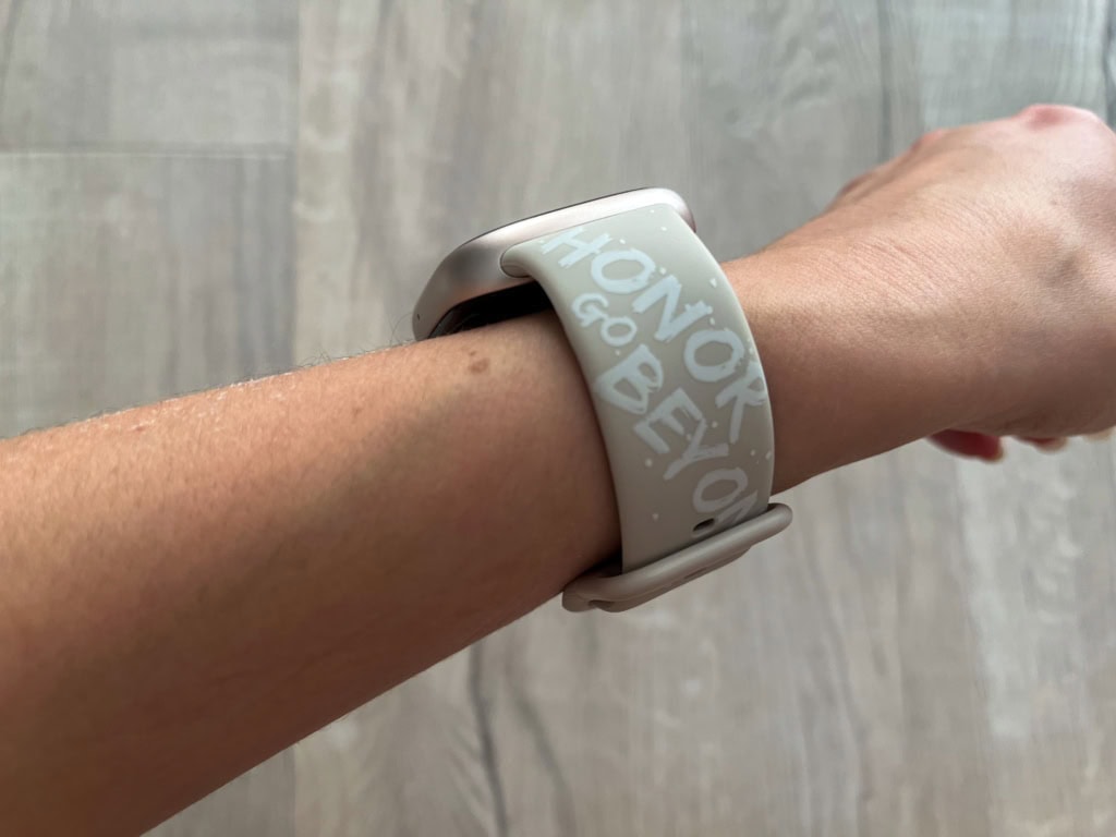 Hodinky na zápěstí sedí skvěle