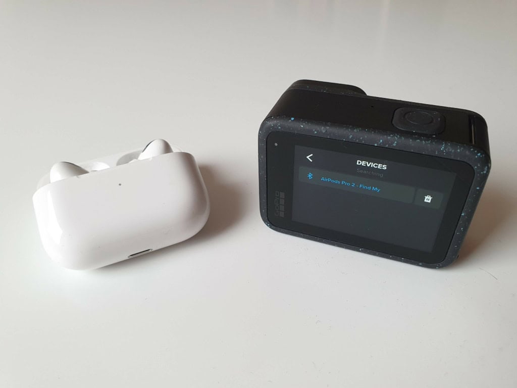 Kamera niemal natychmiast wyszukuje dostępne urządzenia