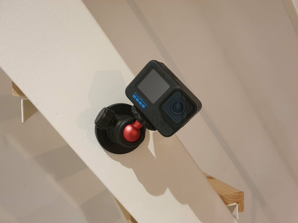 Gwintowany otwór sprawia, że korzystanie z akcesoriów jest wygodniejsze