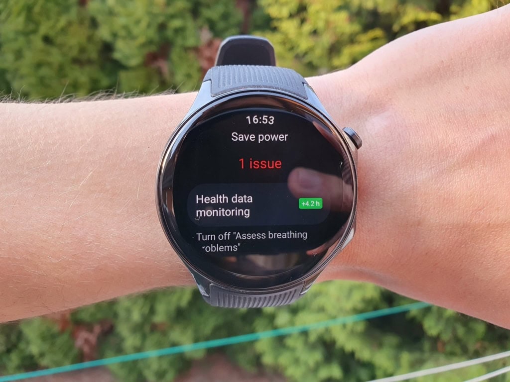 W przypadku uruchomienia wymagających funkcji, zegarek zaleci ich wyłączenie