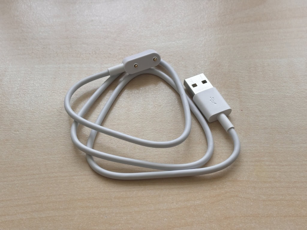 Kabel zasilający z magnetycznym zakończeniem