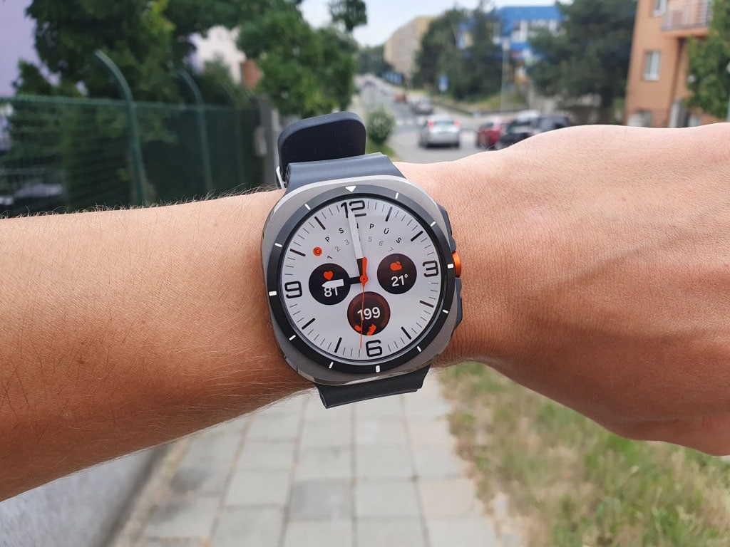 Maksymalna jasność do 3000 nitów