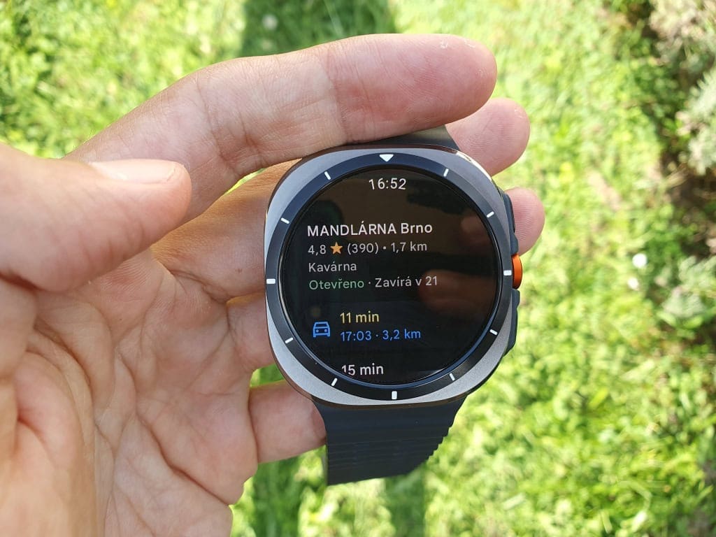 Miejsce docelowe można wybrać bezpośrednio na zegarku