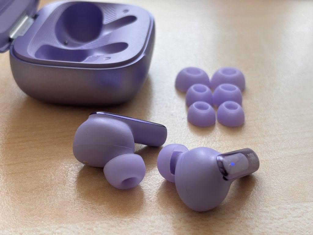 Wystarczy kilka gestów, by zestaw słuchawkowy natychmiast zareagował