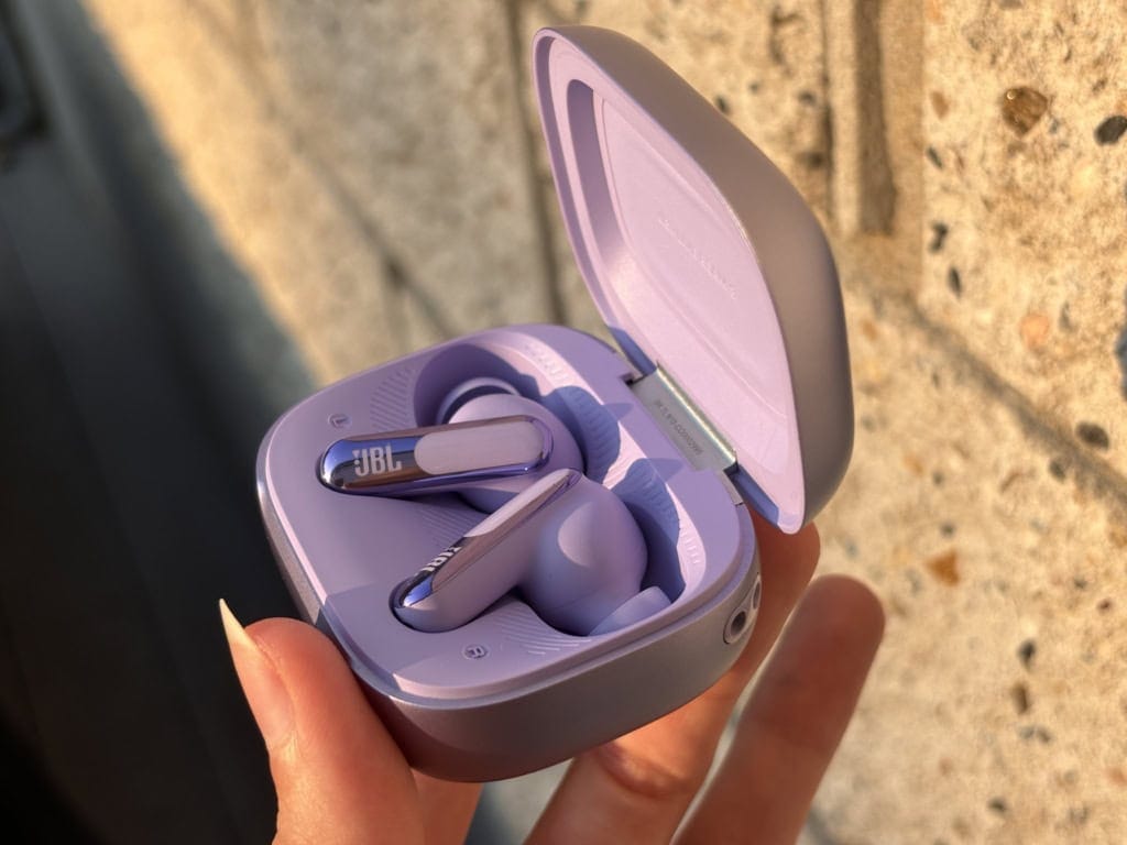 Wygodne słuchawki idealne do podróży