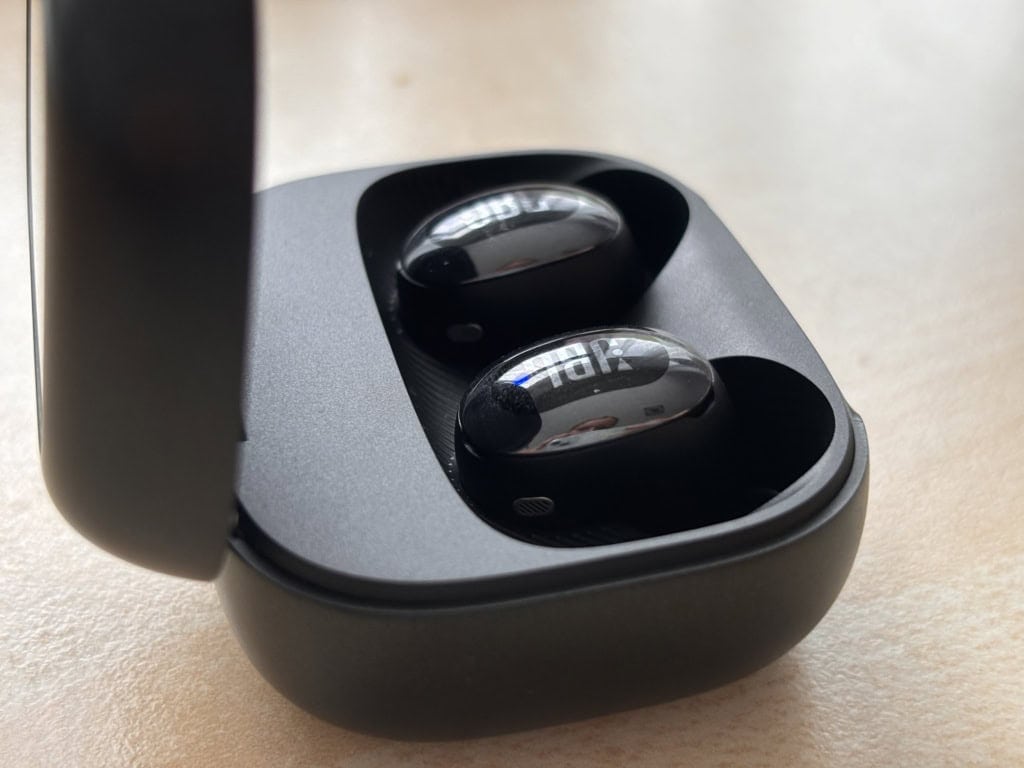 Oprócz czarnego można wybrać trzy inne kolory