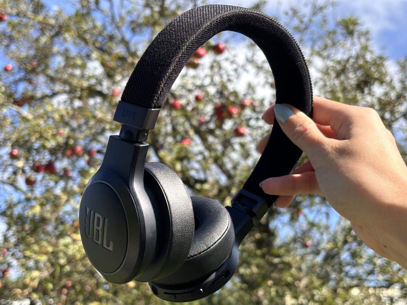 Recenzja: słuchawki bezprzewodowe JBL Live 670NC