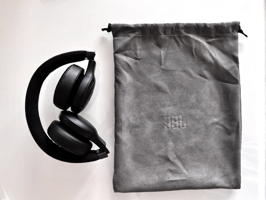 W zestawie płócienna torba