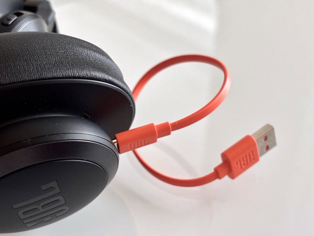 Do czterech godzin muzyki po pięciu minutach ładowania