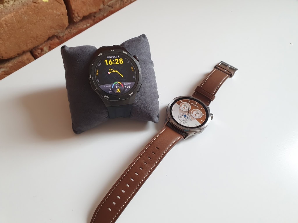 Obie wersje mają ośmiokątną obudowę