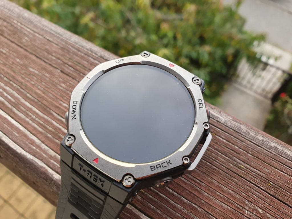 Masywna wsuwka jest stalowa