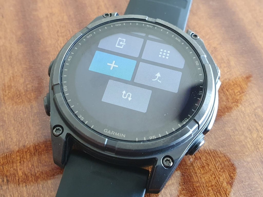 Możesz zawiesić połączenie i rozpocząć inne połączenie