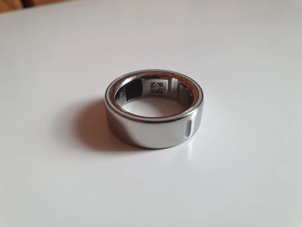 Kod QR na pierścieniu Oura 4