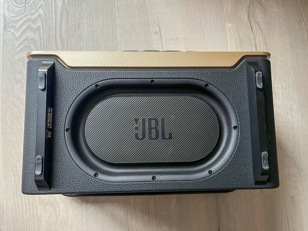 Dolna strona głośnika