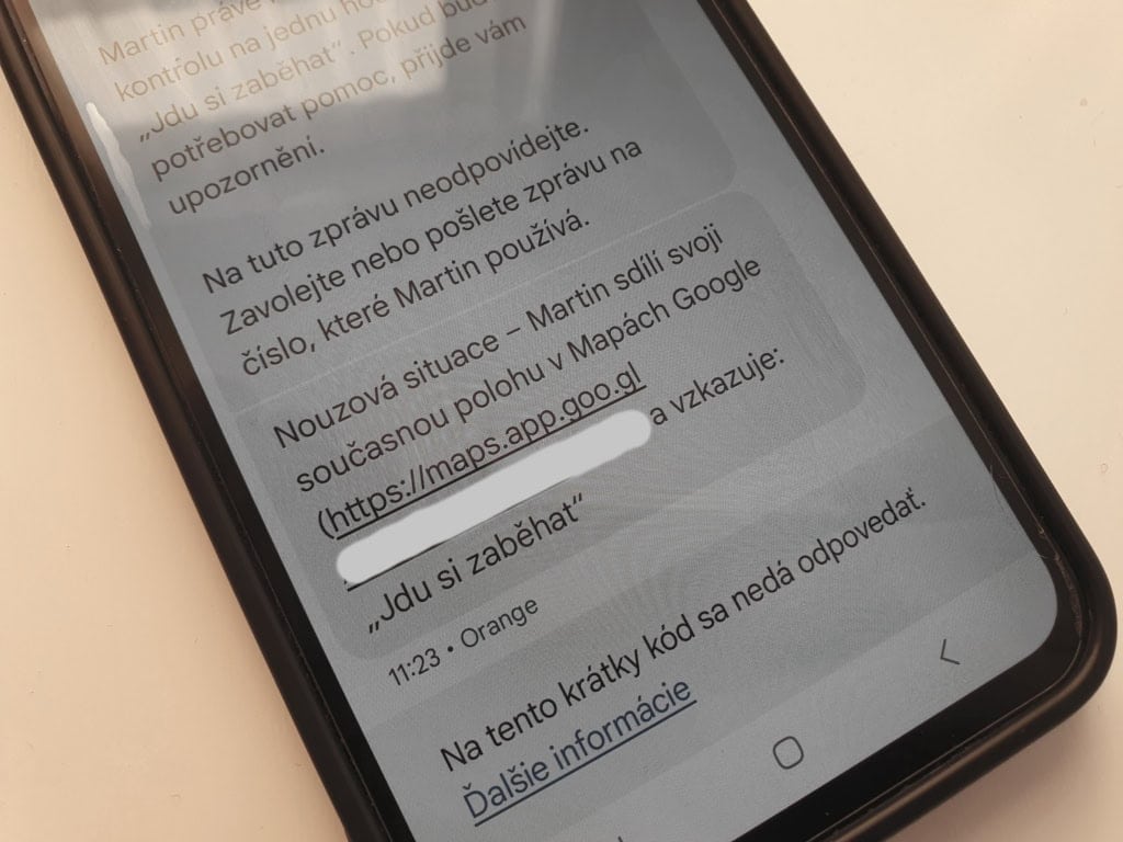 Kontakt awaryjny może śledzić lokalizację