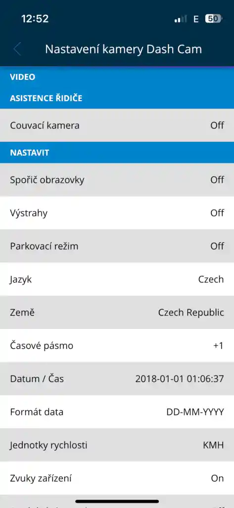 W konfiguracji można włączyć tylną kamerę.