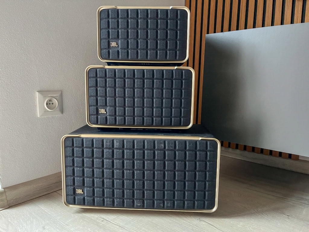 Design jest praktycznie taki sam, różni się wielkością