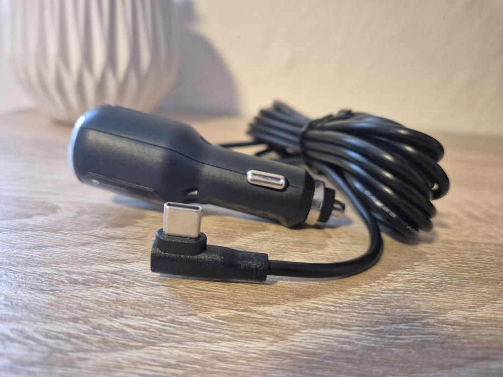 Kabel zasilający jest łamany