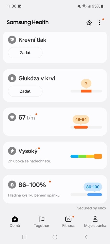 Do aplikacji można wprowadzać niektóre dane ręcznie
