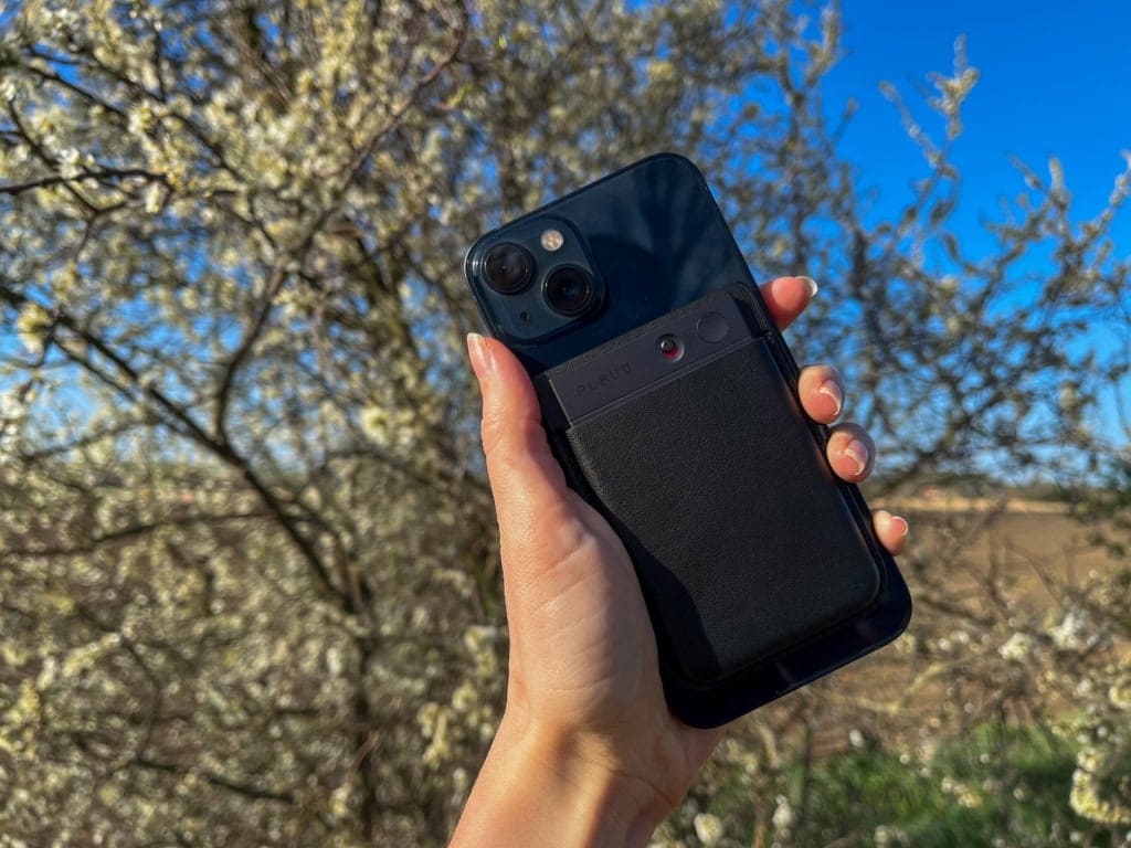 Etui nie zwiększa niepotrzebnie grubości telefonu